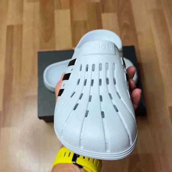 π°HUGE CLEARANCE SALE π° New & Authentic Adidas Adilette Mens Clogs (FY8970) - Picture 4 of 13